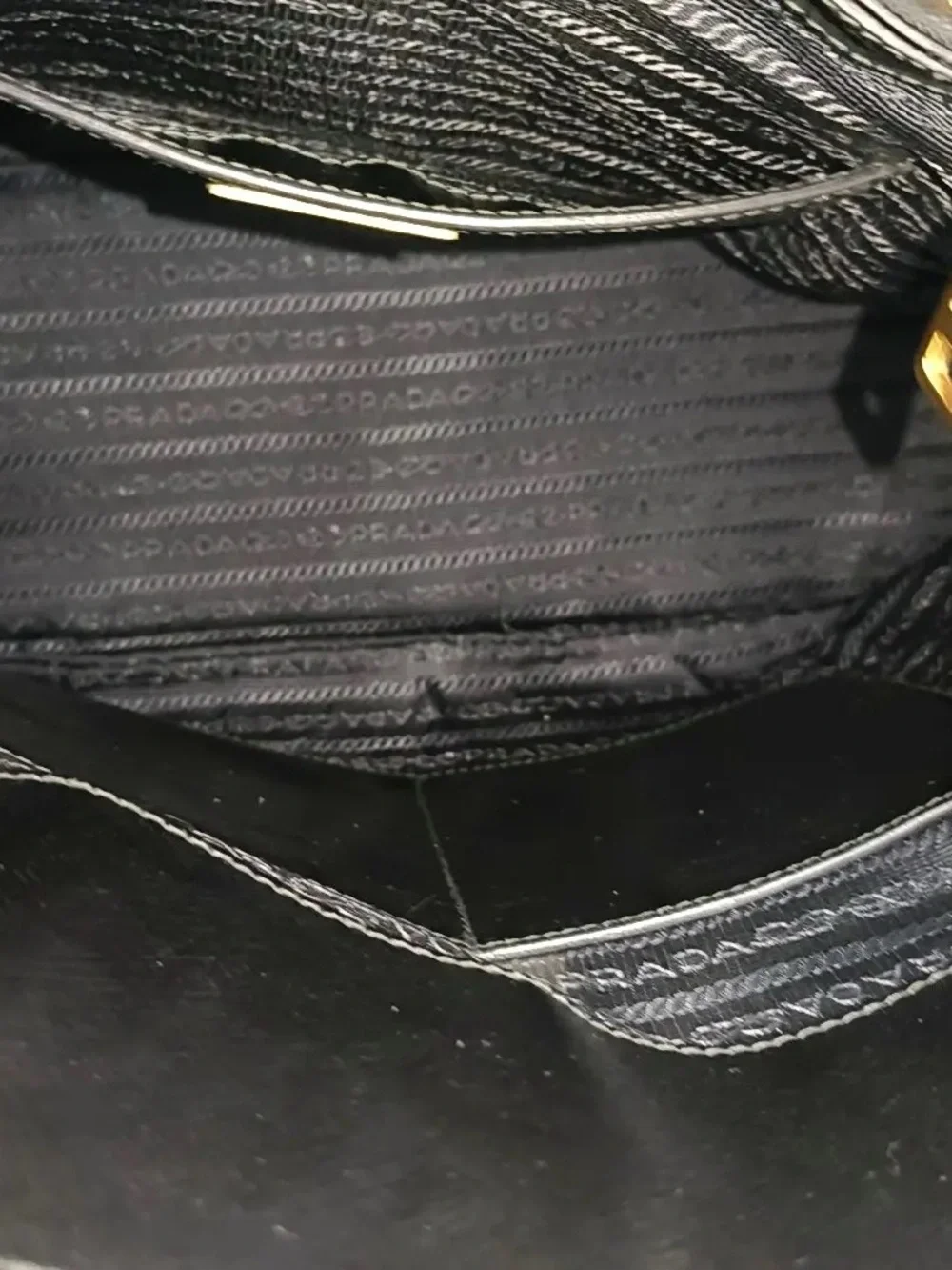 ♥️Prada Saffiano Large Black Saffiano Satchel with Gold-Tone Hardware ♥️